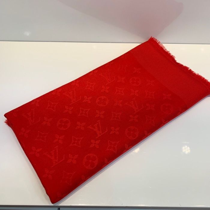 Louis Vuitton Scarf LV00129